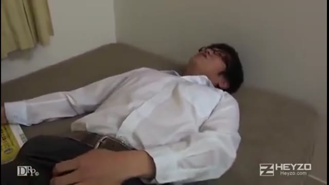 Dad Totally Flipped Out After Caught His Slutty New Wife Takei Maki Giving A Blowjob To His Son Uncensored