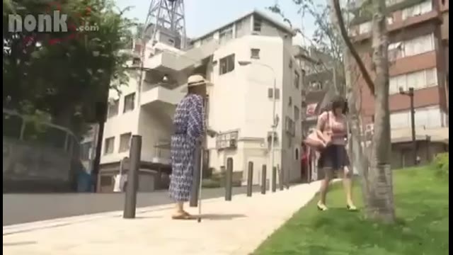 Daughter In Law Yuuki Maeda Bathing Her Old Father In Law