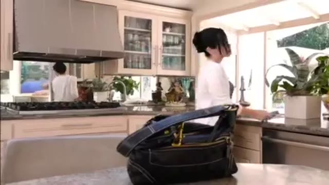 Disobedient Daughter Did Not Listen To His Mother And Get Creampie Her Pussy