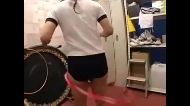 Dry Sex In The Locker Room