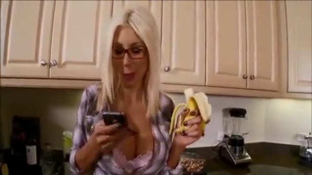 Every Plumber Would Like To Welcome Back These Housewives