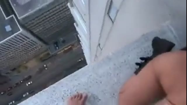 Extremely Risky Blowjob Out On The 42nd Floor