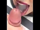 Great cumshot on her mouth- acabada en la boca mucha leche