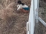 Desi girl outdoor pissing 
